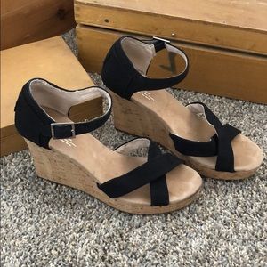Toms wedge platform sandal